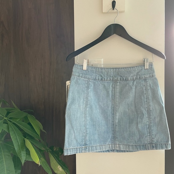 Free People Denim Skirt Size 6 - Picture 1 of 3